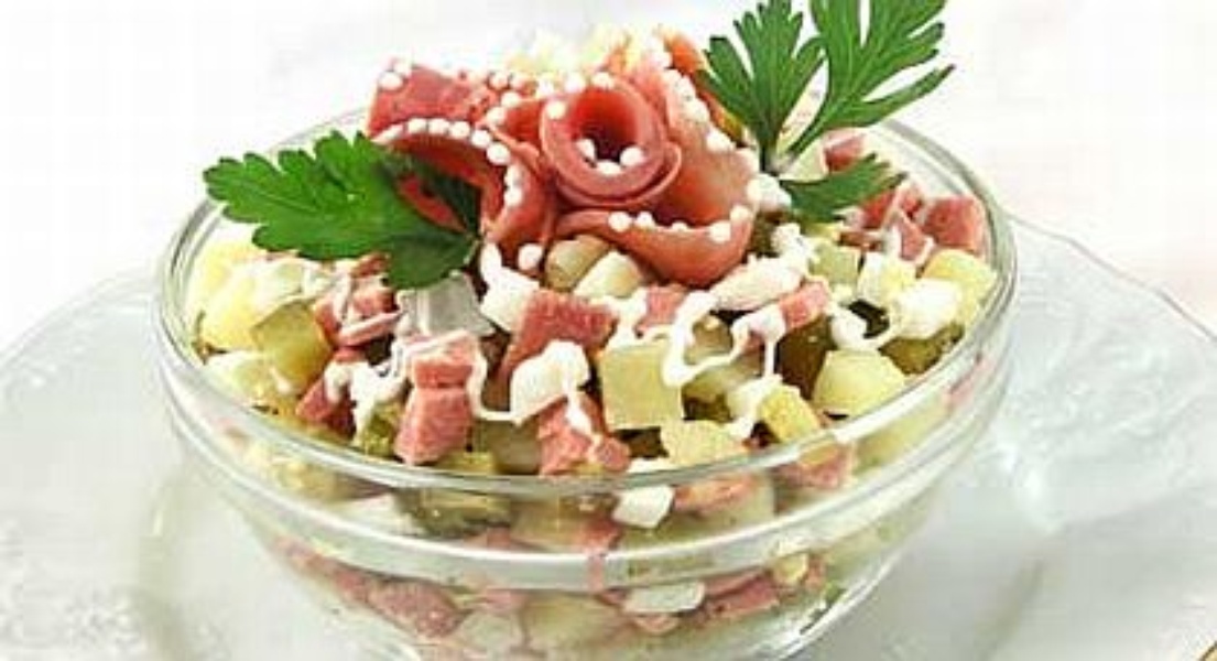 Салат фантазия с ветчиной рецепт