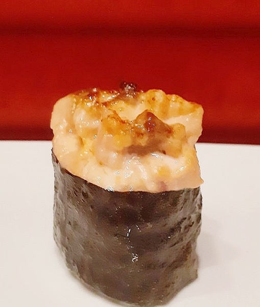Запеченные суши  - лосось (1шт)